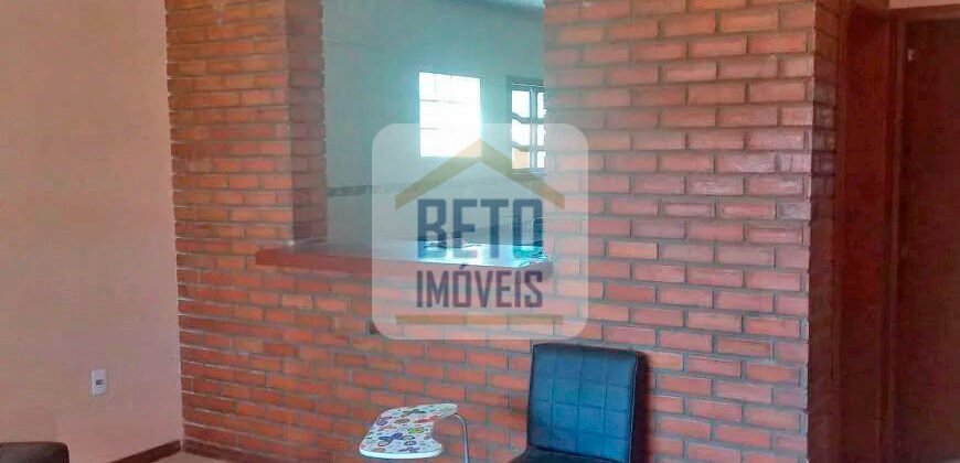 Sobrado com 3 Quartos e 3 banheiros à Venda, 180 m² por R$ 560.000