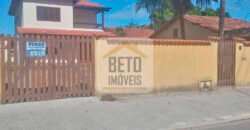 Sobrado com 3 Quartos e 3 banheiros à Venda, 180 m² por R$ 560.000