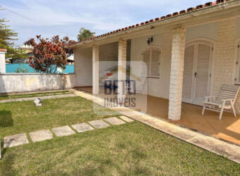 Casa com 3 Quartos e 3 banheiros à Venda, 150 m² por R$ 420.000