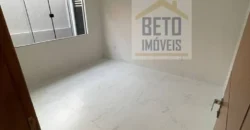 Casa com 3 Quartos e 4 banheiros à Venda, 190 m² por R$ 990.000