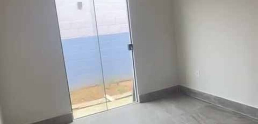 Casa com 2 Qtos 1 suíte e 2 banheiros à Venda, 70 m² por R$ 330.000