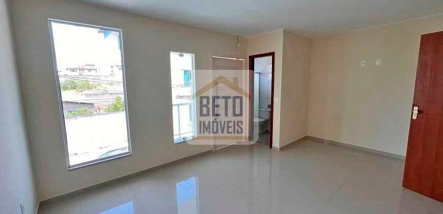 Sobrado com 3 Quartos e 3 banheiros à Venda, 120 m² por R$ 480.000