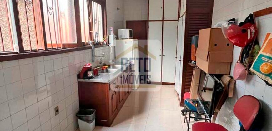 Casa p Locação c/ 8 salas 5 banheiros no Centro de Macaé