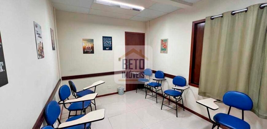 Casa p Locação c/ 8 salas 5 banheiros no Centro de Macaé