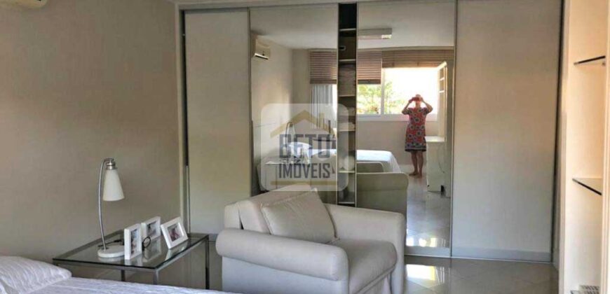 Casa com 4 Quartos e 8 banheiros à Venda, 450 m² por R$ 3.000.000