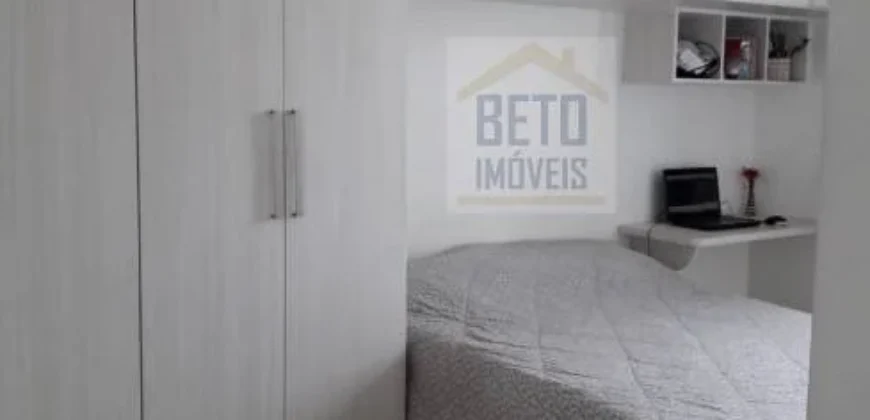 Apartamento com 2 Quartos e 1 banheiro à Venda, 49 m² por R$ 139.000