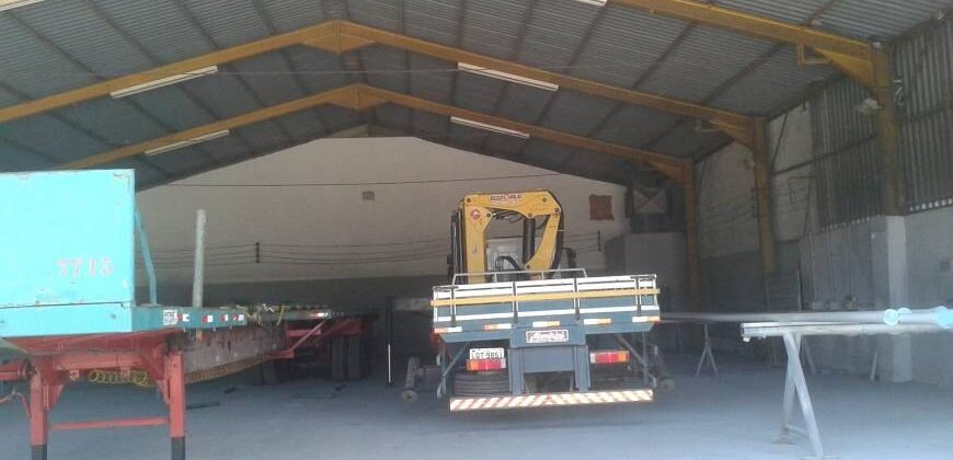 Galpão/Depósito/Armazém à Venda e Locação, 2000 m² por R$ 1.200.000