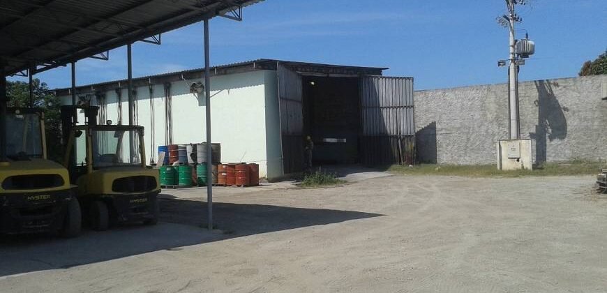 Galpão/Depósito/Armazém à Venda e Locação, 2000 m² por R$ 1.200.000