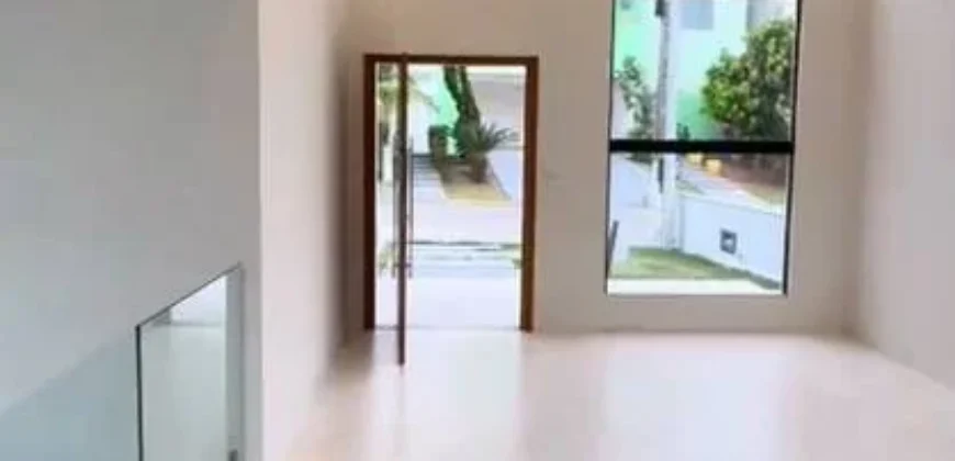 Casa com 4 Quartos e 3 banheiros à Venda, 205 m² por R$ 1.200.000