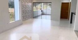 Casa com 4 Quartos e 3 banheiros à Venda, 205 m² por R$ 1.200.000