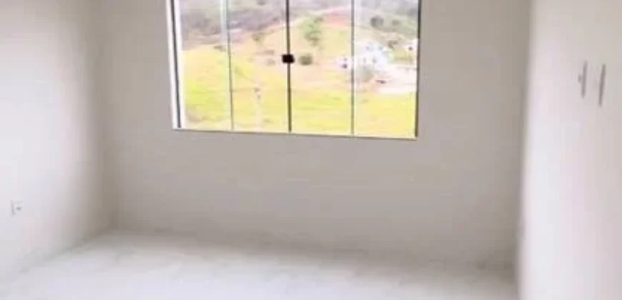 Casa com 4 Quartos e 3 banheiros à Venda, 205 m² por R$ 1.200.000