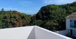 Casa com 3 Quartos e 3 banheiros à Venda, 110 m² por R$ 520.000