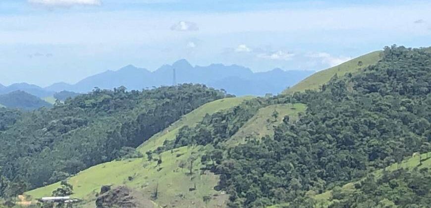 Fazenda/Sítio com 1 Quarto e 2 banheiros à Venda por R$ 8.500.000