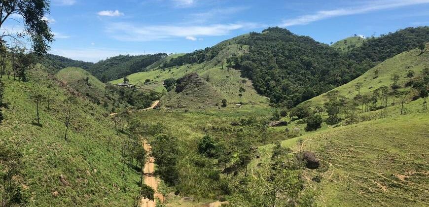 Fazenda/Sítio com 1 Quarto e 2 banheiros à Venda por R$ 8.500.000