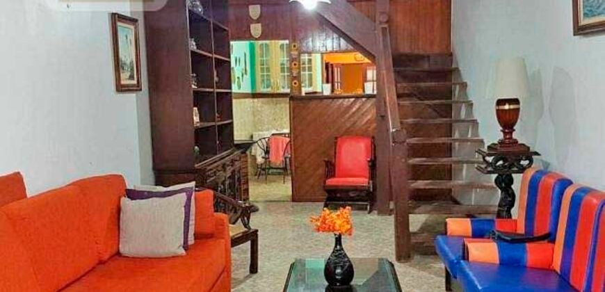 Prédio Residencial à Venda por R$ 450.000