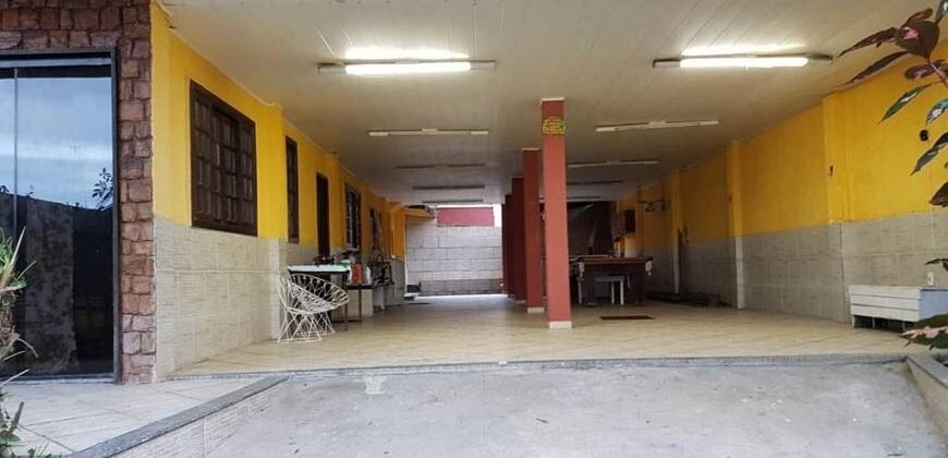 Prédio Residencial à Venda por R$ 450.000