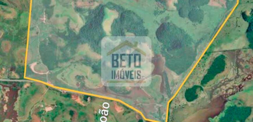 Fazenda 206 alqueires, beirando Rio São João e BR 101 com 2 km