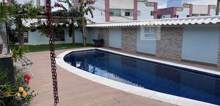 Linda Casa com 3 Quartos e 5 banheiros para Alugar, 380 m² por R$ 6.000/Mês