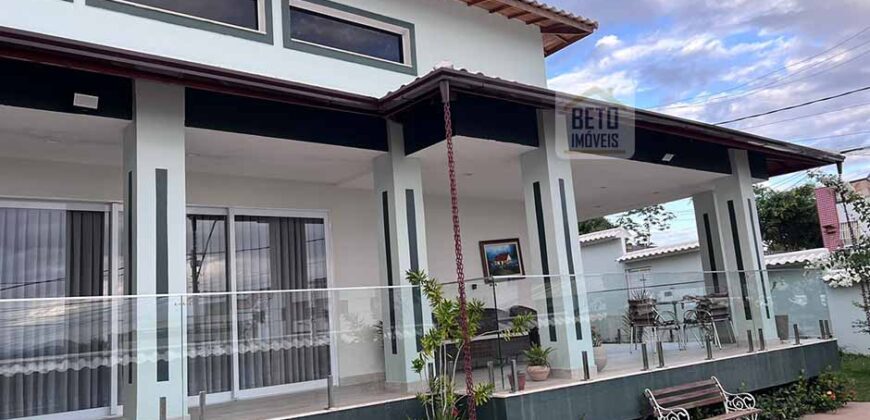 Linda Casa com 3 Quartos e 5 banheiros para Alugar, 380 m² por R$ 6.000/Mês