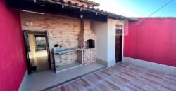 Casa com 2 Quartos e 4 banheiros à Venda, 130 m² por R$ 550.000 em Miramar
