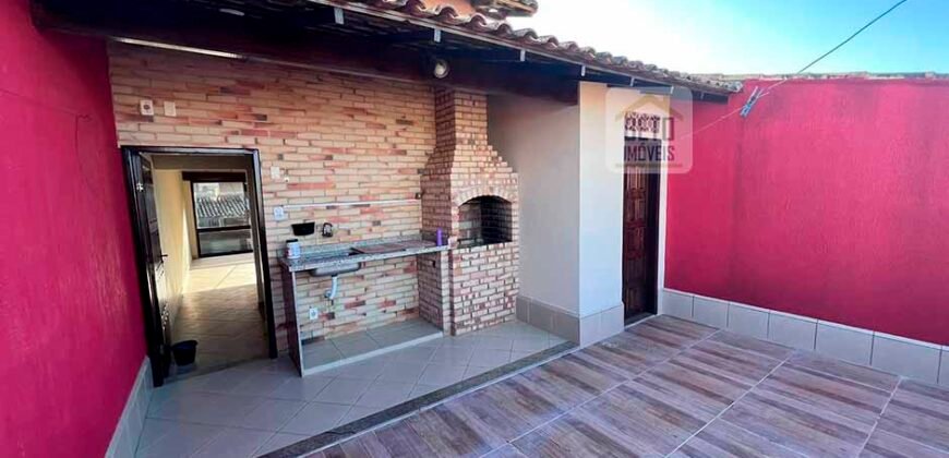 Casa com 2 Quartos e 4 banheiros à Venda, 130 m² por R$ 550.000 em Miramar