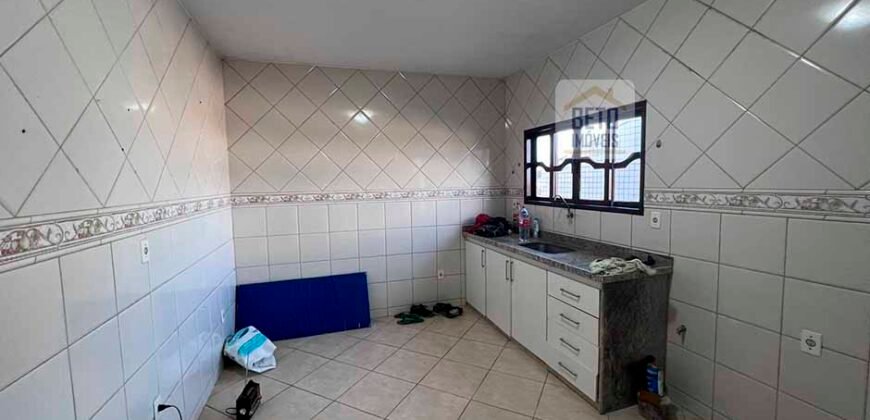 Casa com 2 Quartos e 4 banheiros à Venda, 130 m² por R$ 550.000 em Miramar