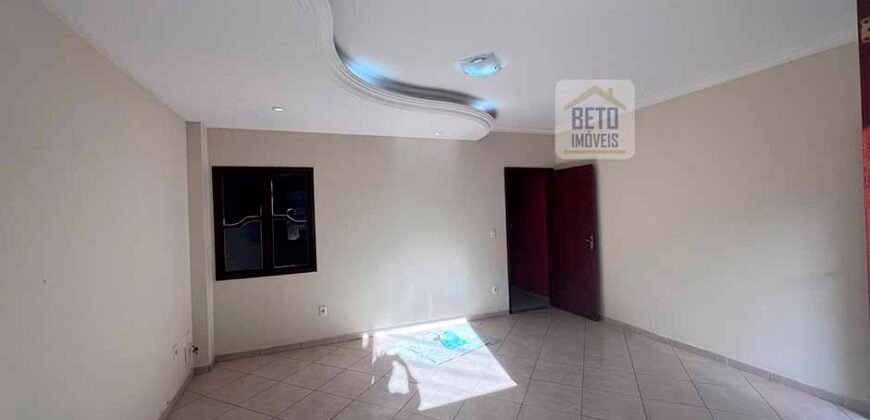 Casa com 2 Quartos e 4 banheiros à Venda, 130 m² por R$ 550.000 em Miramar