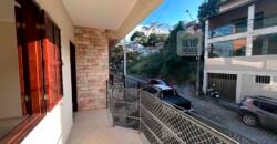 Casa com 2 Quartos e 4 banheiros à Venda, 130 m² por R$ 550.000 em Miramar