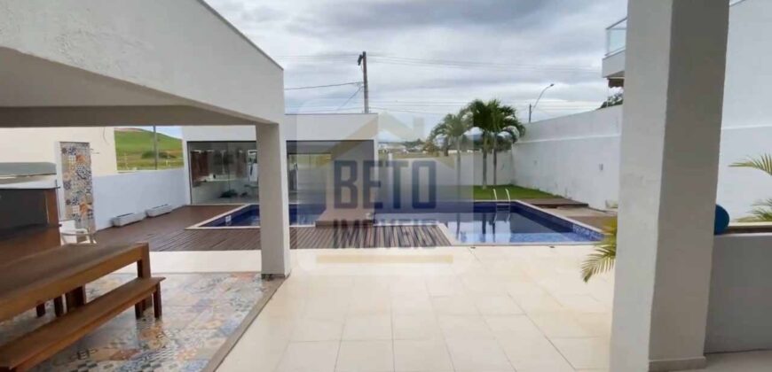 Linda Casa 4 Quartos e 4 suítes uma c/ hidromassagem | Granja dos Cavaleiros – Macaé/ RJ