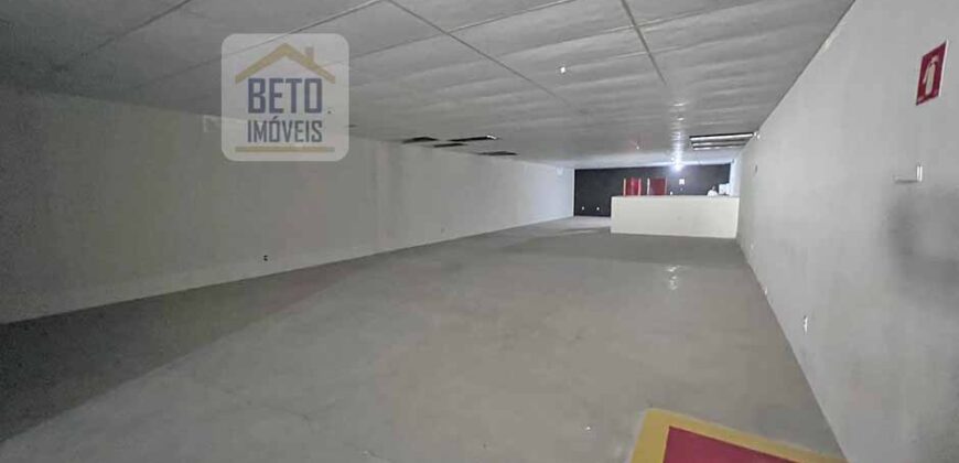 Sala Comercial para Alugar 900 m² em 2 Pisosno Centro | Macaé/ RJ