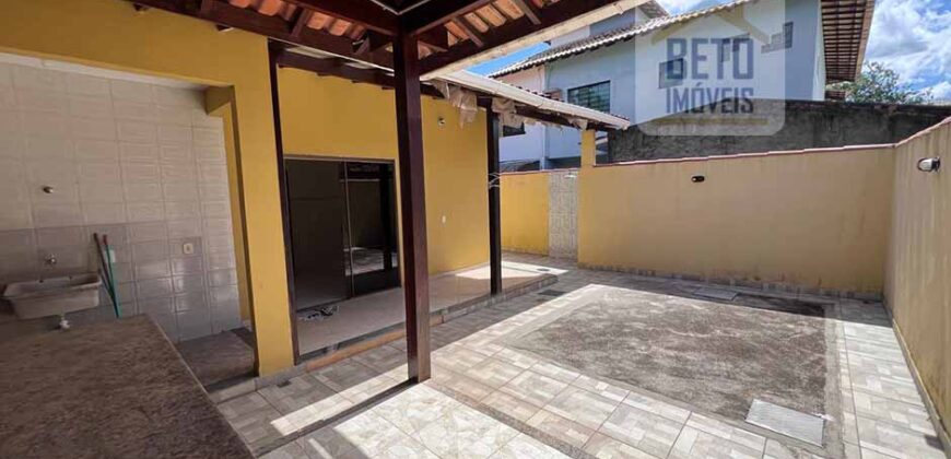 Linda Casa p/ Locação 169m² 3 Qtos 1 Suíte no Mirante da Lagoa | Macaé/ RJ