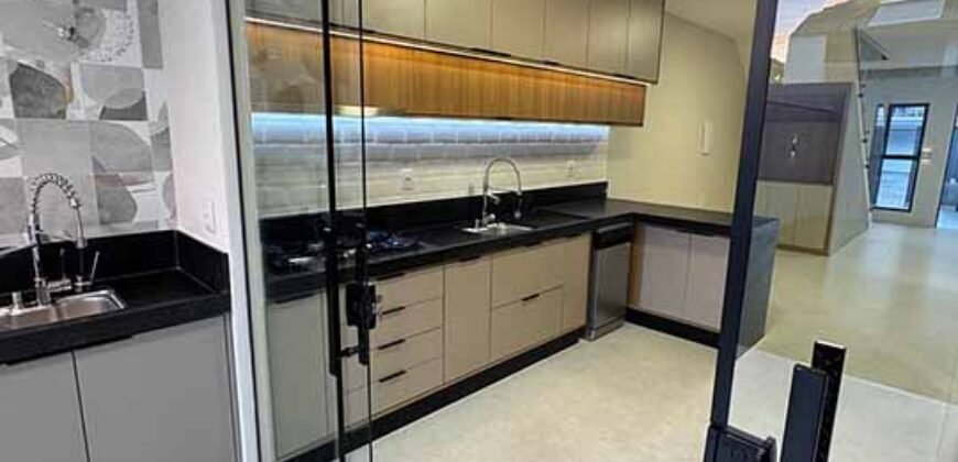 Casa Duplex à Venda 145 m2 com 3 Quartos 1 Suíte no Mirante da Lagoa | Macaé/ RJ