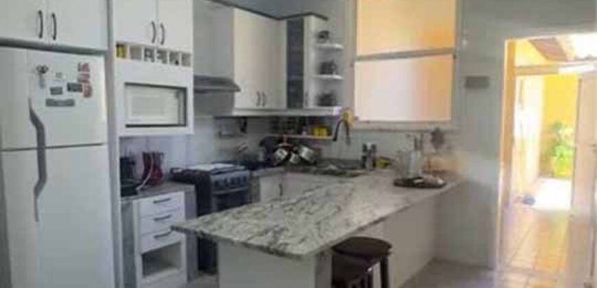 Casa Espaçosa e Mobiliada para Aluguel com 4 Qtos 1 Suíte | São Pedro da Aldeia/ RJ