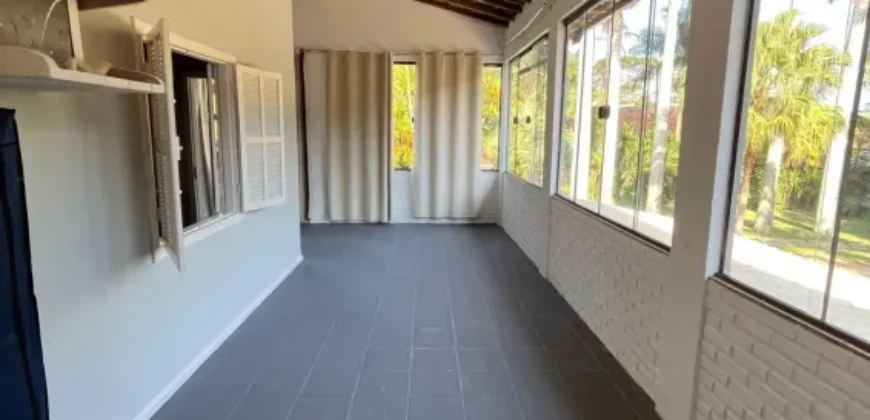 Espetacular Casa Duplex p/ Alugar 2000 m² 4 Qtos 3 Suítes na Granja dos Cavaleiros | Macaé/RJ