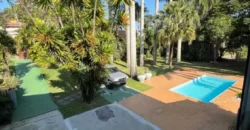 Espetacular Casa Duplex p/ Alugar 2000 m² 4 Qtos 3 Suítes na Granja dos Cavaleiros | Macaé/RJ