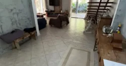 Espetacular Casa Duplex p/ Alugar 2000 m² 4 Qtos 3 Suítes na Granja dos Cavaleiros | Macaé/RJ