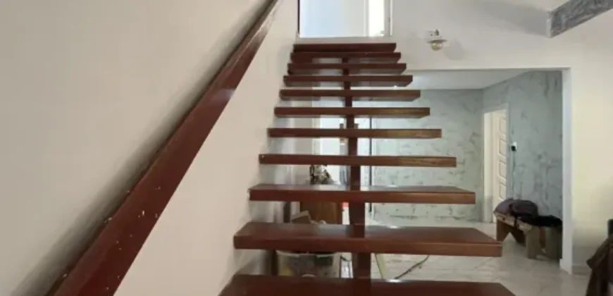 Espetacular Casa Duplex p/ Alugar 2000 m² 4 Qtos 3 Suítes na Granja dos Cavaleiros | Macaé/RJ