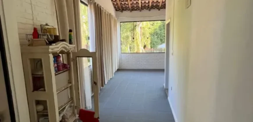 Espetacular Casa Duplex p/ Alugar 2000 m² 4 Qtos 3 Suítes na Granja dos Cavaleiros | Macaé/RJ