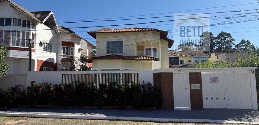 Casa Dúplex Espetacular 220 m² Área 465 m² 3 Qtos 1 Suíte no Mirante da Lagoa | Macaé/ RJ