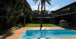 Espetacular Casa Duplex p/ Alugar 2000 m² 4 Qtos 3 Suítes na Granja dos Cavaleiros | Macaé/RJ