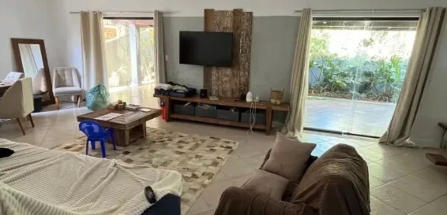 Espetacular Casa Duplex p/ Alugar 2000 m² 4 Qtos 3 Suítes na Granja dos Cavaleiros | Macaé/RJ